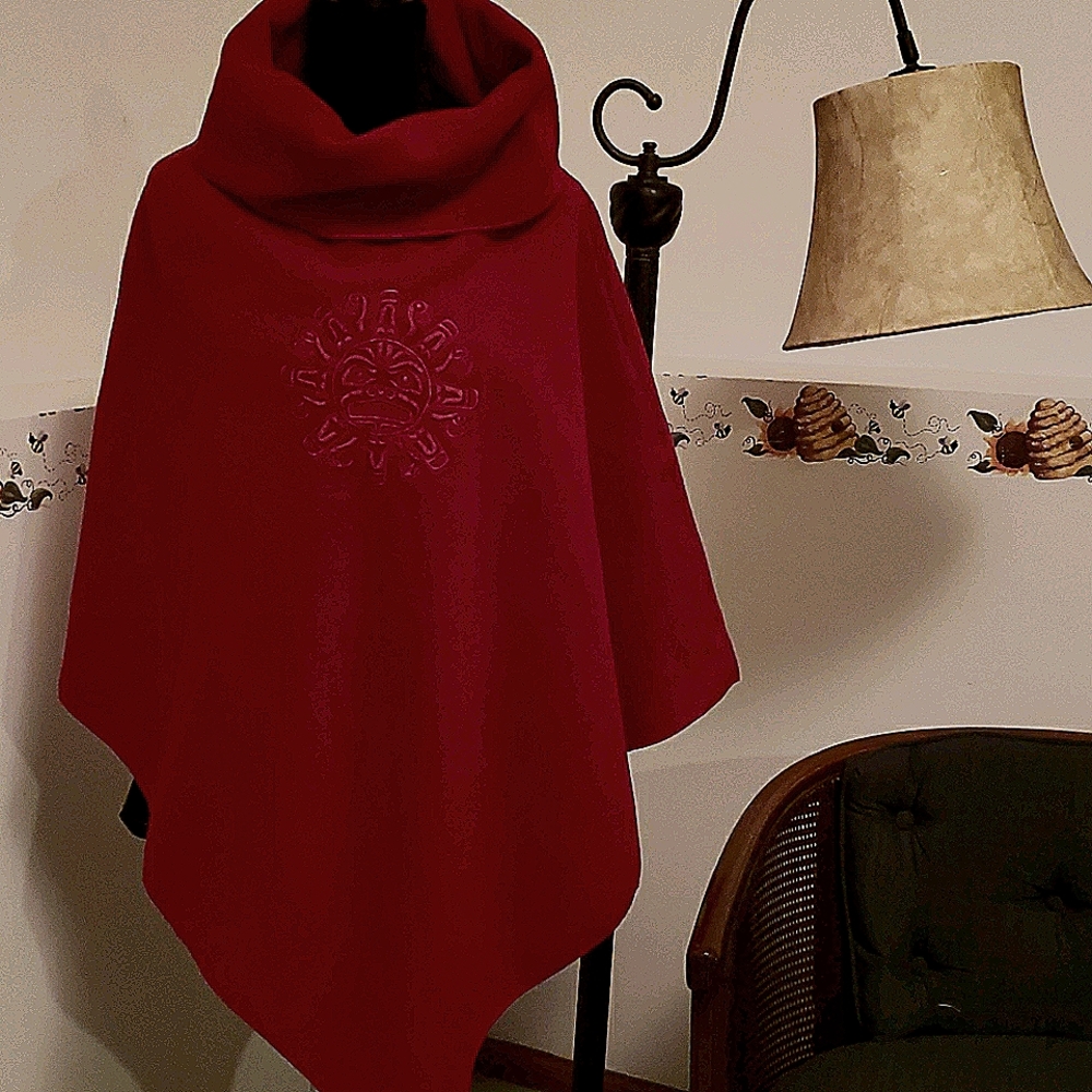Tony Hunt signature fleecePoncho